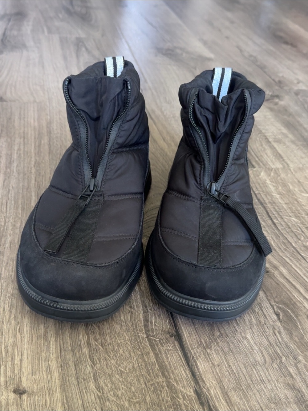 Canada Goose Cypress Puffer Boots - Picture 9 of 12